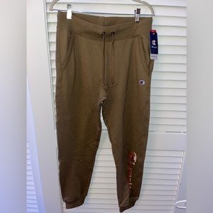 New With Tags Champion Brown sweatpants!